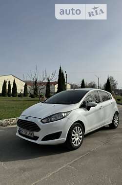 Хэтчбек Ford Fiesta 2013 в Сумах