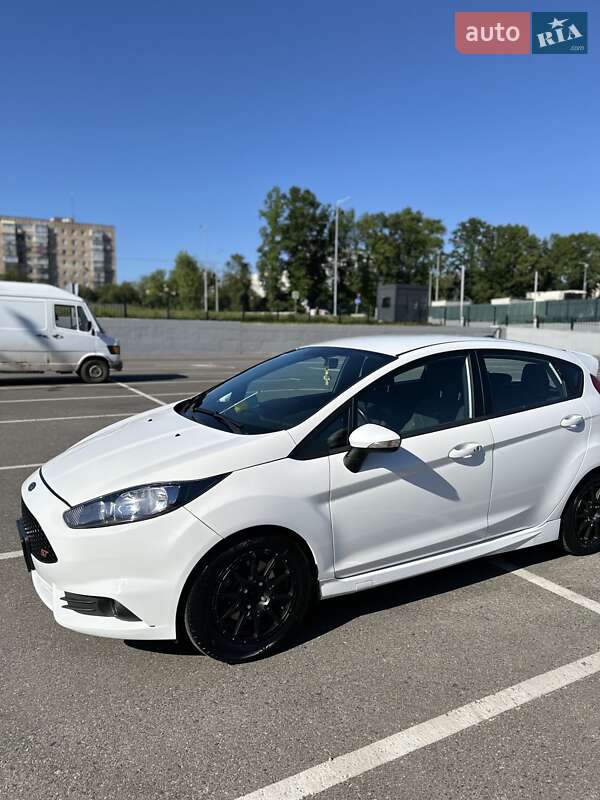 Хетчбек Ford Fiesta 2013 в Котельві