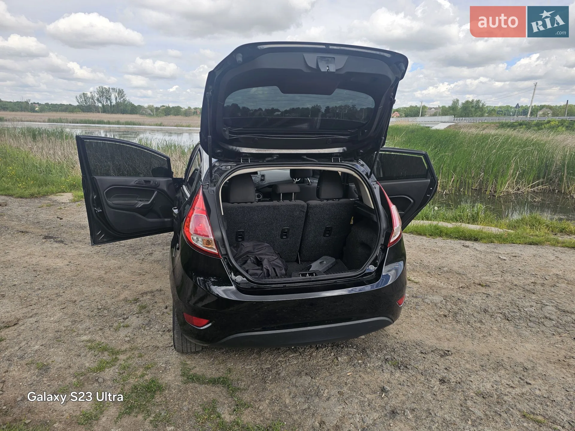 2017 Ford Fiesta - мініатюра 28