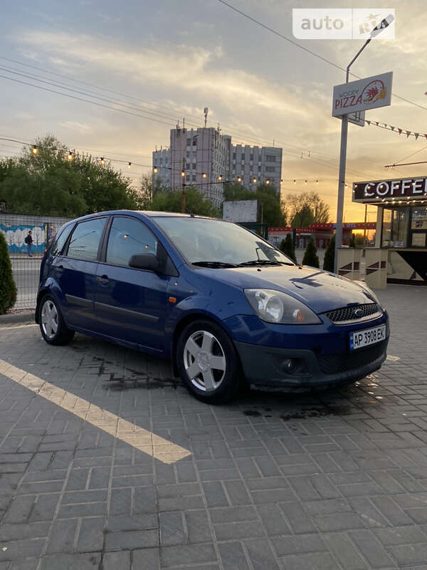 Хэтчбек Ford Fiesta 2008 в Запорожье