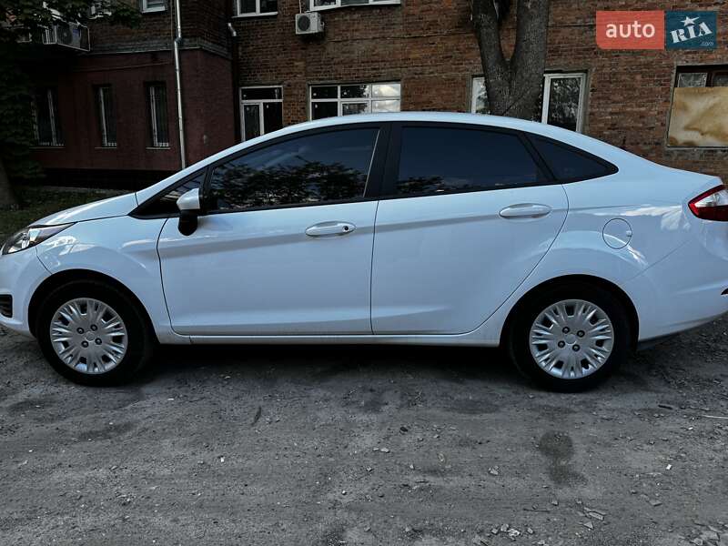 Седан Ford Fiesta 2018 в Харькове фото 4 Седан Ford Fiesta 2018 в Харькове