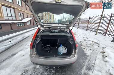 Хетчбек Ford Fiesta 2003 в Києві