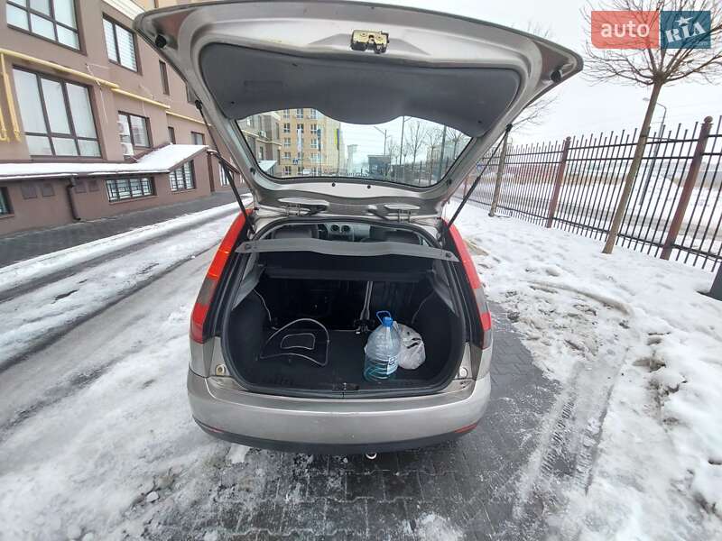 Хэтчбек Ford Fiesta 2003 в Киеве фото 19 Хэтчбек Ford Fiesta 2003 в Киеве