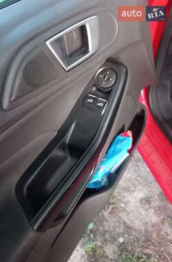 Хэтчбек Ford Fiesta 2015 в Бердичеве