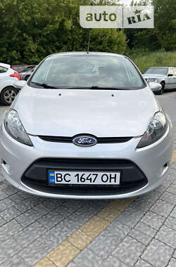 Хэтчбек Ford Fiesta 2012 в Львове