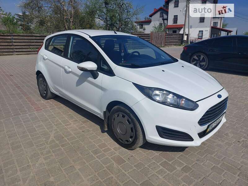 Хэтчбек Ford Fiesta 2013 в Львове