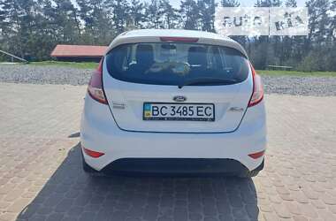 Хэтчбек Ford Fiesta 2013 в Львове