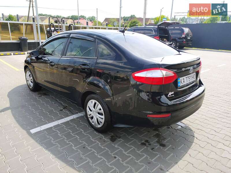 Седан Ford Fiesta 2019 в Киеве