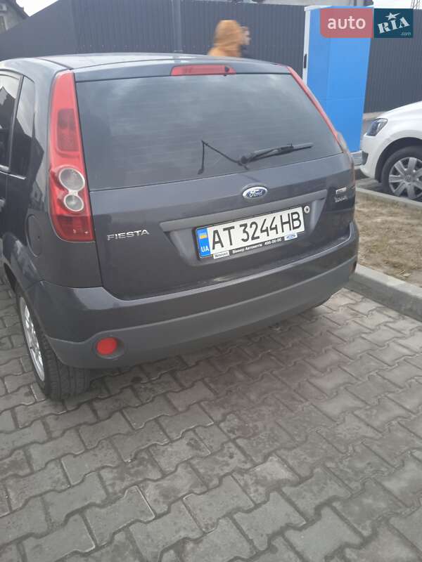 Хэтчбек Ford Fiesta 2007 в Ивано-Франковске