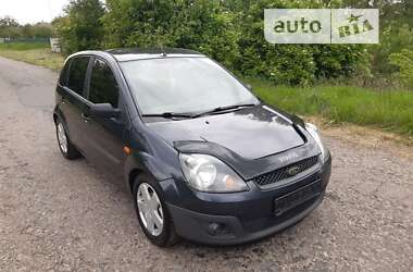 Хэтчбек Ford Fiesta 2008 в Черкассах