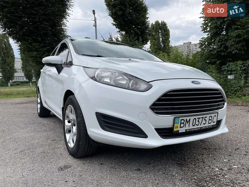 Хэтчбек Ford Fiesta 2015 в Харькове