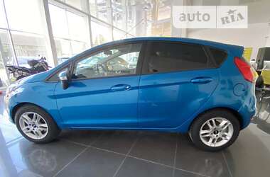 Хетчбек Ford Fiesta 2013 в Червонограді