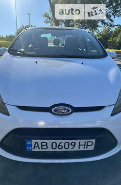 Седан Ford Fiesta 2013 в Вінниці