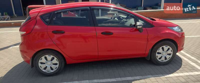 Хетчбек Ford Fiesta 2010 в Львові