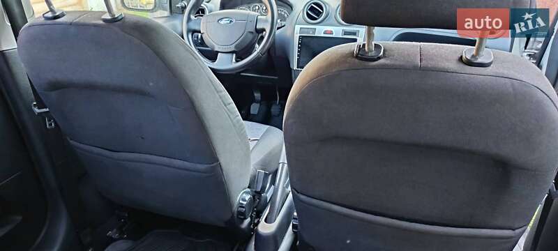 Хэтчбек Ford Fiesta 2007 в Новгород-Северском