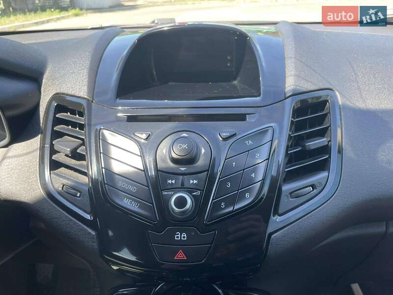 Хэтчбек Ford Fiesta 2013 в Киеве