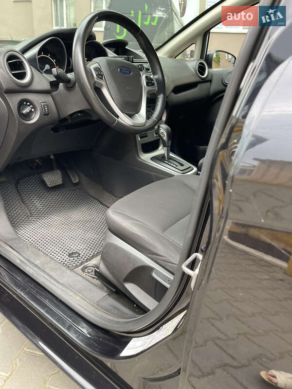 Хэтчбек Ford Fiesta 2013 в Одессе