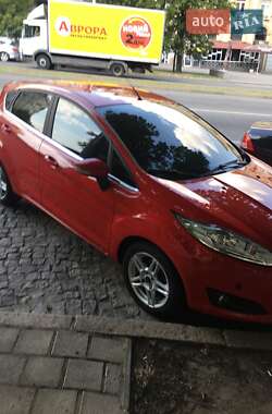 Хэтчбек Ford Fiesta 2013 в 