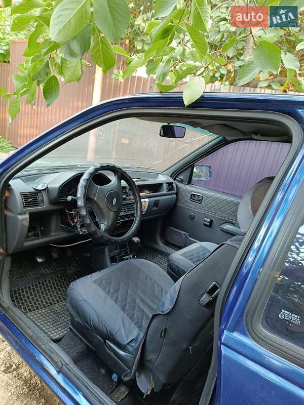 Хетчбек Ford Fiesta 1993 в Запоріжжі