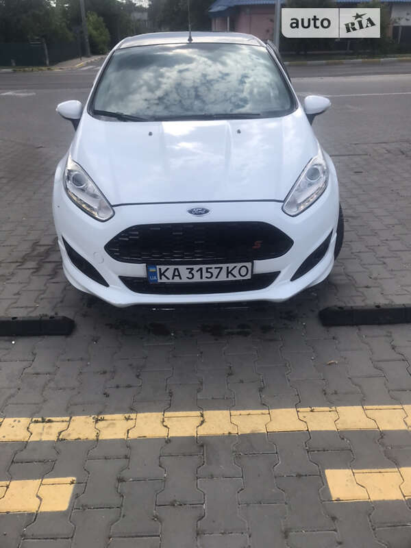 Хетчбек Ford Fiesta 2014 в Ірпені