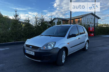 Хетчбек Ford Fiesta 2008 в Іршаві