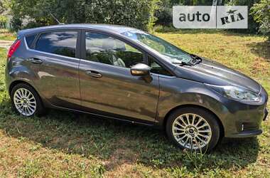 Хэтчбек Ford Fiesta 2014 в Киеве