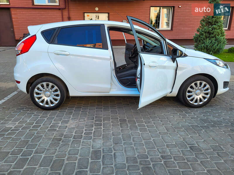 Хэтчбек Ford Fiesta 2016 в Кременчуге фото 13 Хэтчбек Ford Fiesta 2016 в Кременчуге