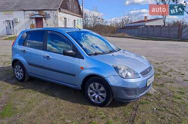 Хэтчбек Ford Fiesta 2007 в 