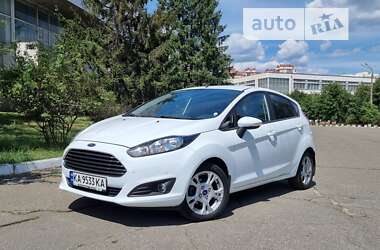 Хэтчбек Ford Fiesta 2015 в Киеве