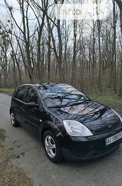 Хэтчбек Ford Fiesta 2005 в Яготине