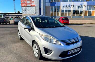 Седан Ford Fiesta 2012 в Сумах