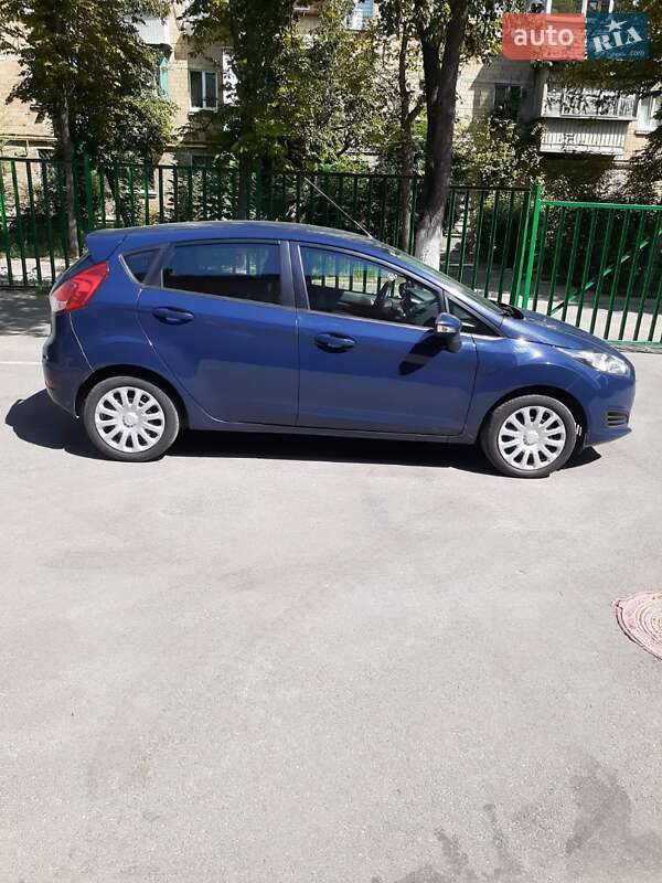 Хэтчбек Ford Fiesta 2013 в Киеве