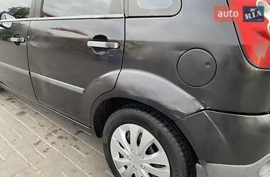 Хэтчбек Ford Fiesta 2007 в Киеве