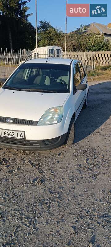 Хэтчбек Ford Fiesta 2007 в 