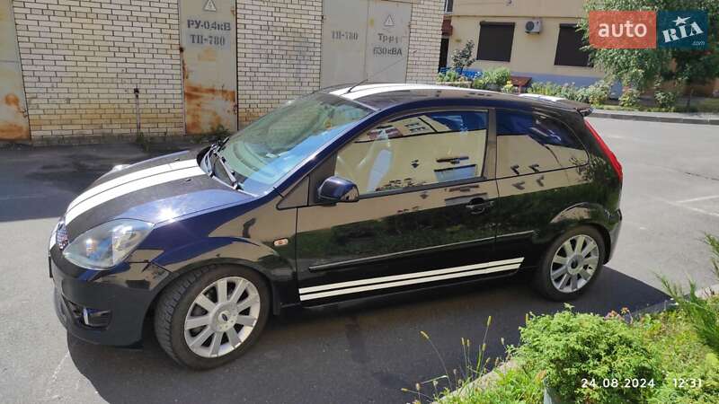 Хэтчбек Ford Fiesta 2007 в Хмельницком