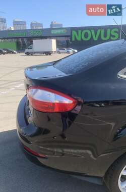 Седан Ford Fiesta 2018 в 