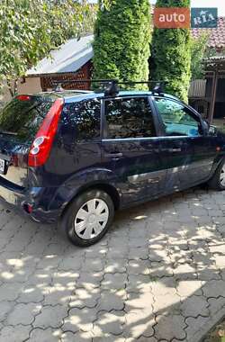 Хэтчбек Ford Fiesta 2007 в Сваляве