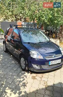 Хэтчбек Ford Fiesta 2007 в Сваляве