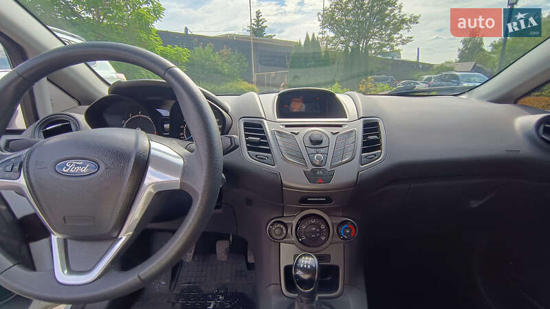 Хетчбек Ford Fiesta 2013 в Білогородці