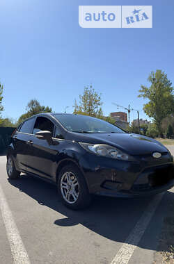 Хетчбек Ford Fiesta 2010 в Івано-Франківську