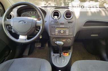 Хэтчбек Ford Fiesta 2006 в Харькове