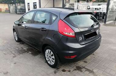 Хетчбек Ford Fiesta 2010 в Рівному