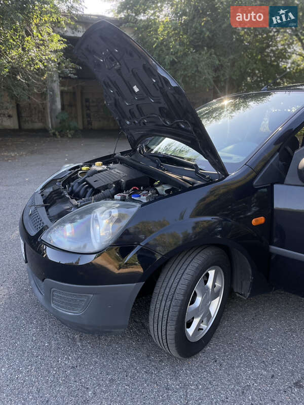 Хэтчбек Ford Fiesta 2007 в Лубнах