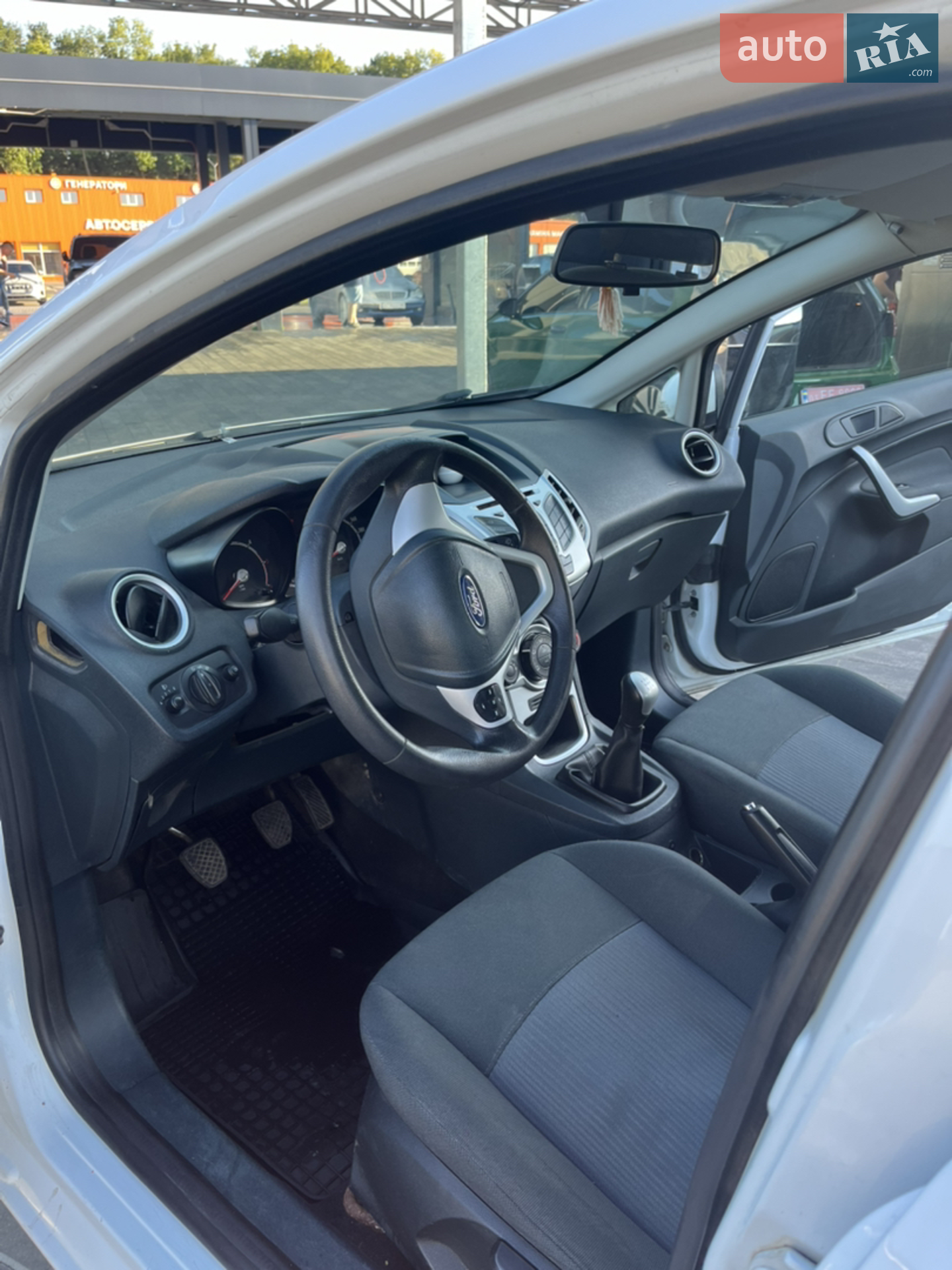 2012 Ford Fiesta - мініатюра 8