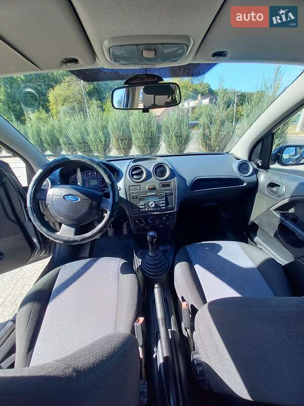 Хэтчбек Ford Fiesta 2008 в Полтаве
