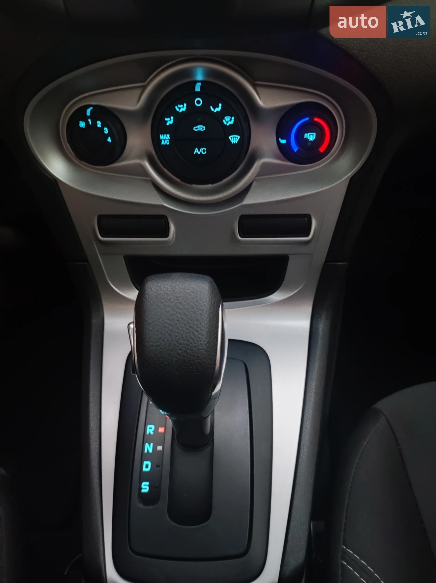 2018 Ford Fiesta - мініатюра 20