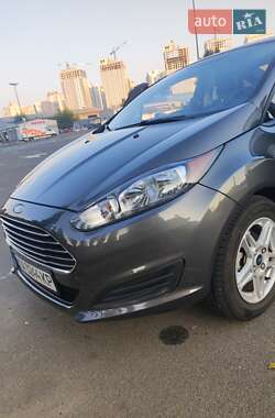 Седан Ford Fiesta 2018 в Києві