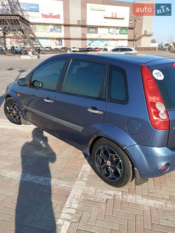 Хэтчбек Ford Fiesta 2006 в Харькове