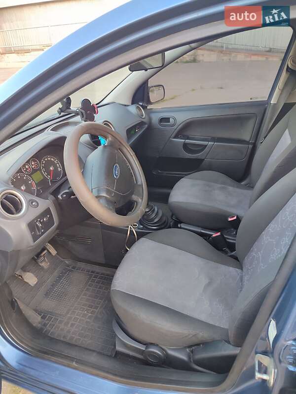 Хэтчбек Ford Fiesta 2006 в Харькове