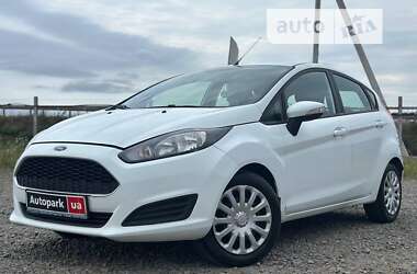 Хэтчбек Ford Fiesta 2016 в Львове